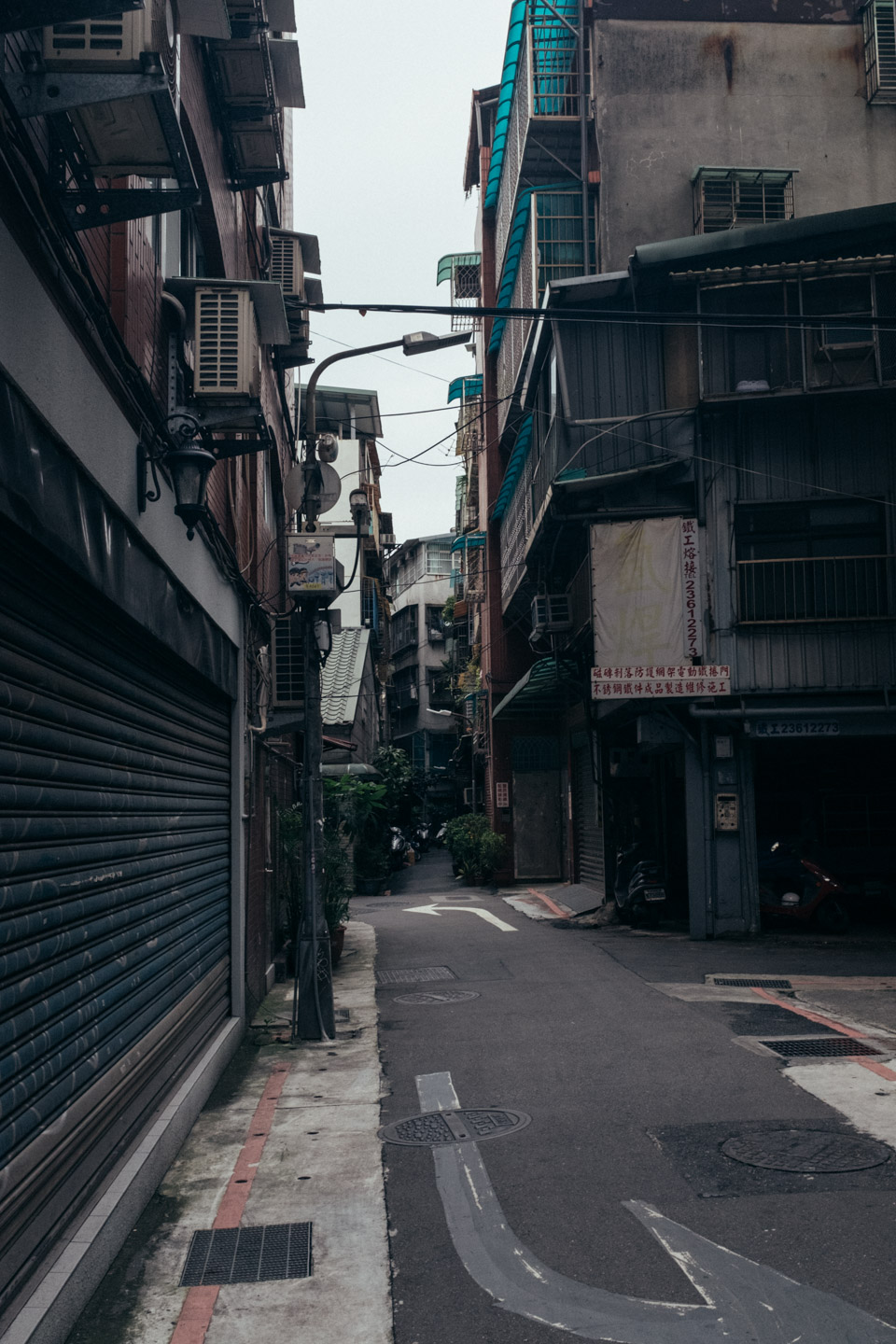 A residential street downtown.